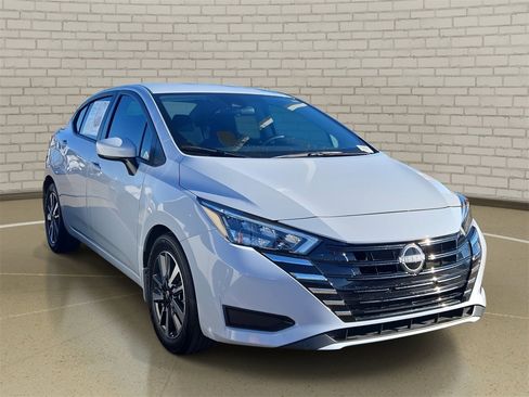 Certified 2025 Nissan Versa SV w/ Trunk Package image 3