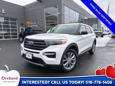 Certified 2023 Ford Explorer XLT w/ Equipment Group 202A AWD/4WD image 1
