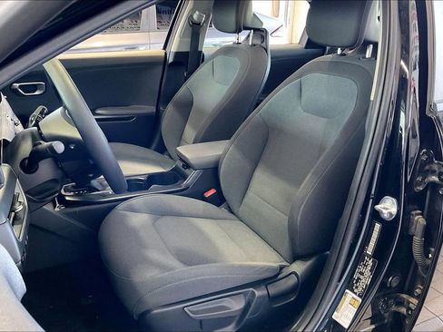Used 2025 Kia K4 FWD image 3