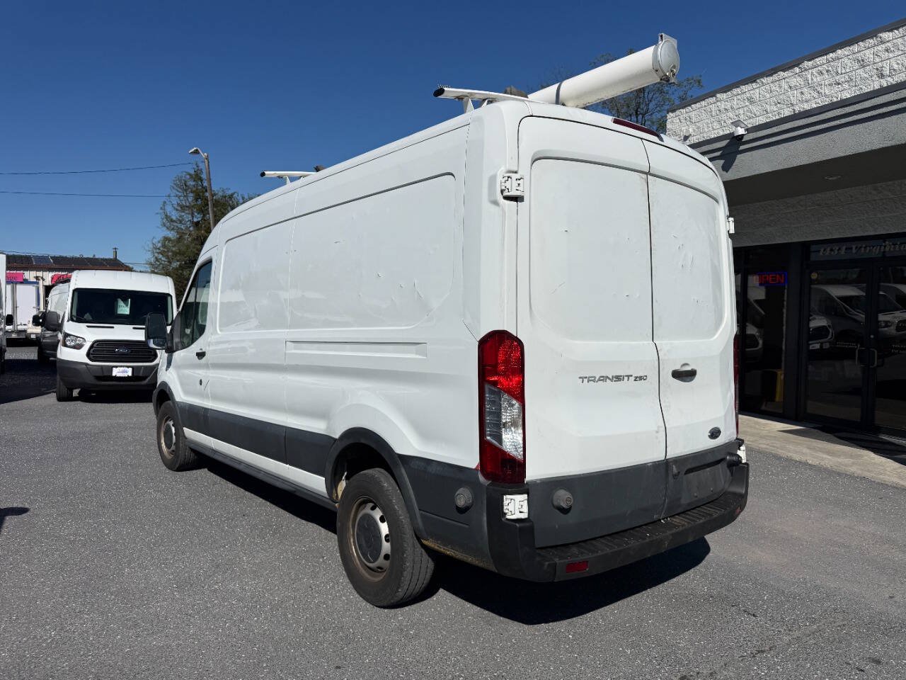 Used 2016 Ford Transit 250 148 Medium Roof RWD image 2