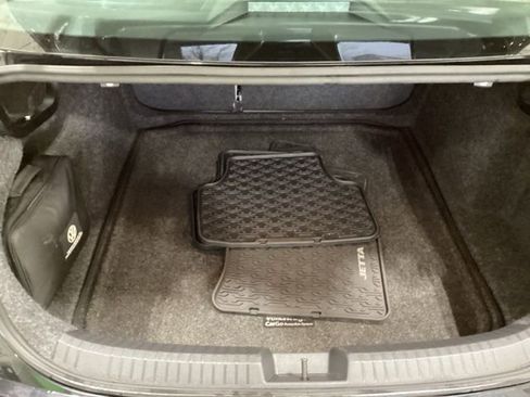 Certified 2024 Volkswagen Jetta SE FWD image 15