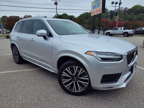 Used 2021 Volvo XC90 T6 Momentum w/ Advanced Package AWD/4WD image 2