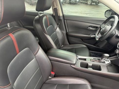 Used 2023 Nissan Sentra SR w/ SR Premium Package FWD image 19