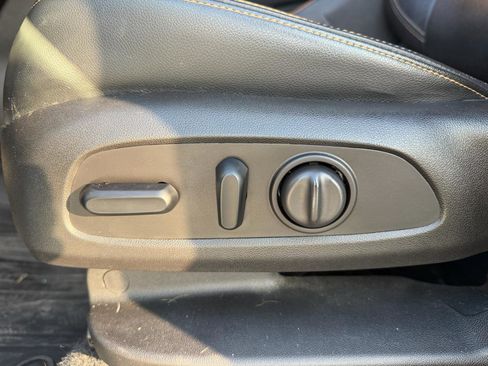 Used 2018 GMC Terrain SLT w/ Preferred Package image 29