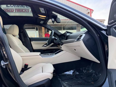 Used 2025 BMW i4 eDrive40 w/ Premium Package RWD image 22