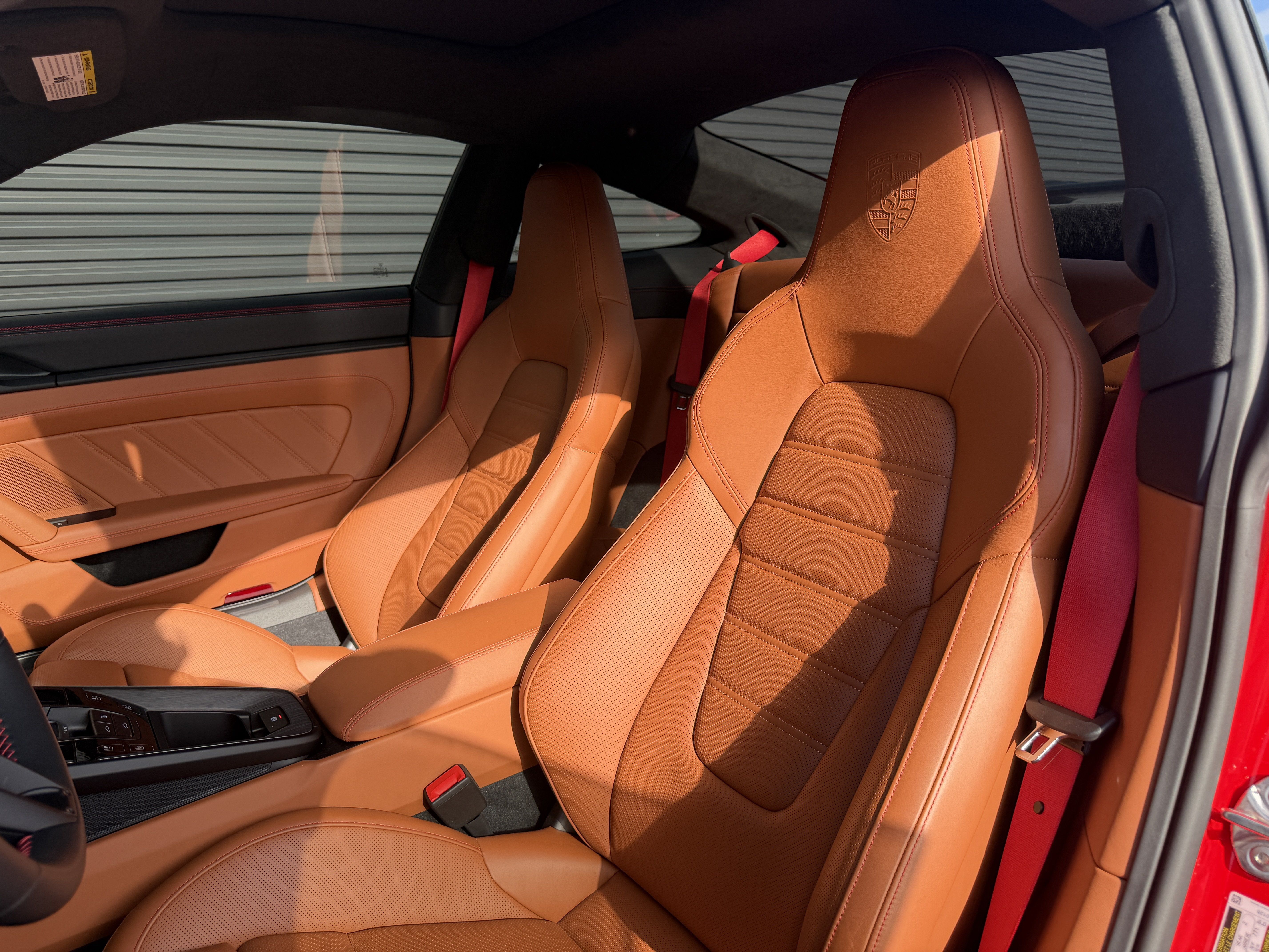 Certified 2025 Porsche 911 Carrera GTS RWD image 5