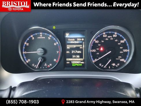 Used 2017 Toyota RAV4 Limited image 27