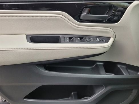 New 2026 Honda Odyssey Touring image 28