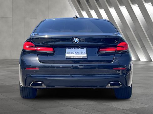 Used 2022 BMW 530i xDrive w/ Premium Package AWD/4WD image 5