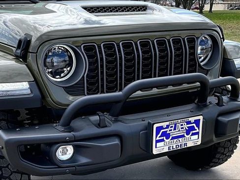 New 2026 Jeep Gladiator Willys image 31