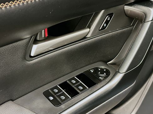 Used 2025 MAZDA CX-50 AWD 2.5 Hybrid w/ Premium Pkg image 15