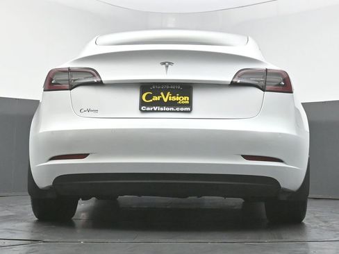 Used 2021 Tesla Model 3 Standard Range Plus image 46