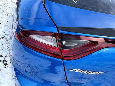 Used 2018 Kia Stinger GT2 image 28