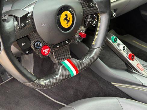 Used 2019 Ferrari 812 Superfast RWD image 52