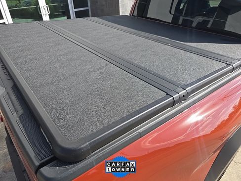 Used 2025 Toyota Tacoma TRD Sport image 12