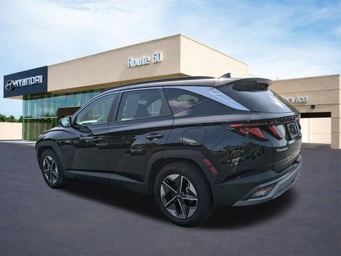 Certified 2025 Hyundai Tucson SEL FWD image 6