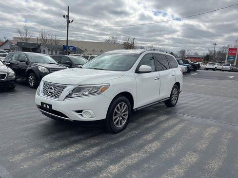 Used 2015 Nissan Pathfinder S AWD/4WD image 9
