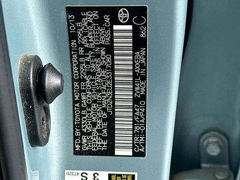 Used 2014 Toyota Prius V Three FWD image 12