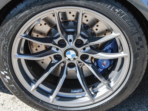 Used 2016 BMW M3 RWD image 11