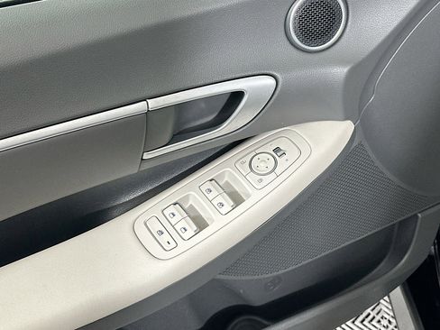 Used 2025 Hyundai Sonata SEL FWD image 15
