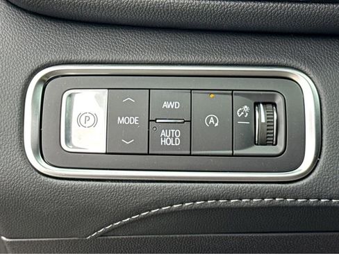 New 2026 Buick Enclave Preferred w/ LPO, Floor Liner Package AWD/4WD image 11