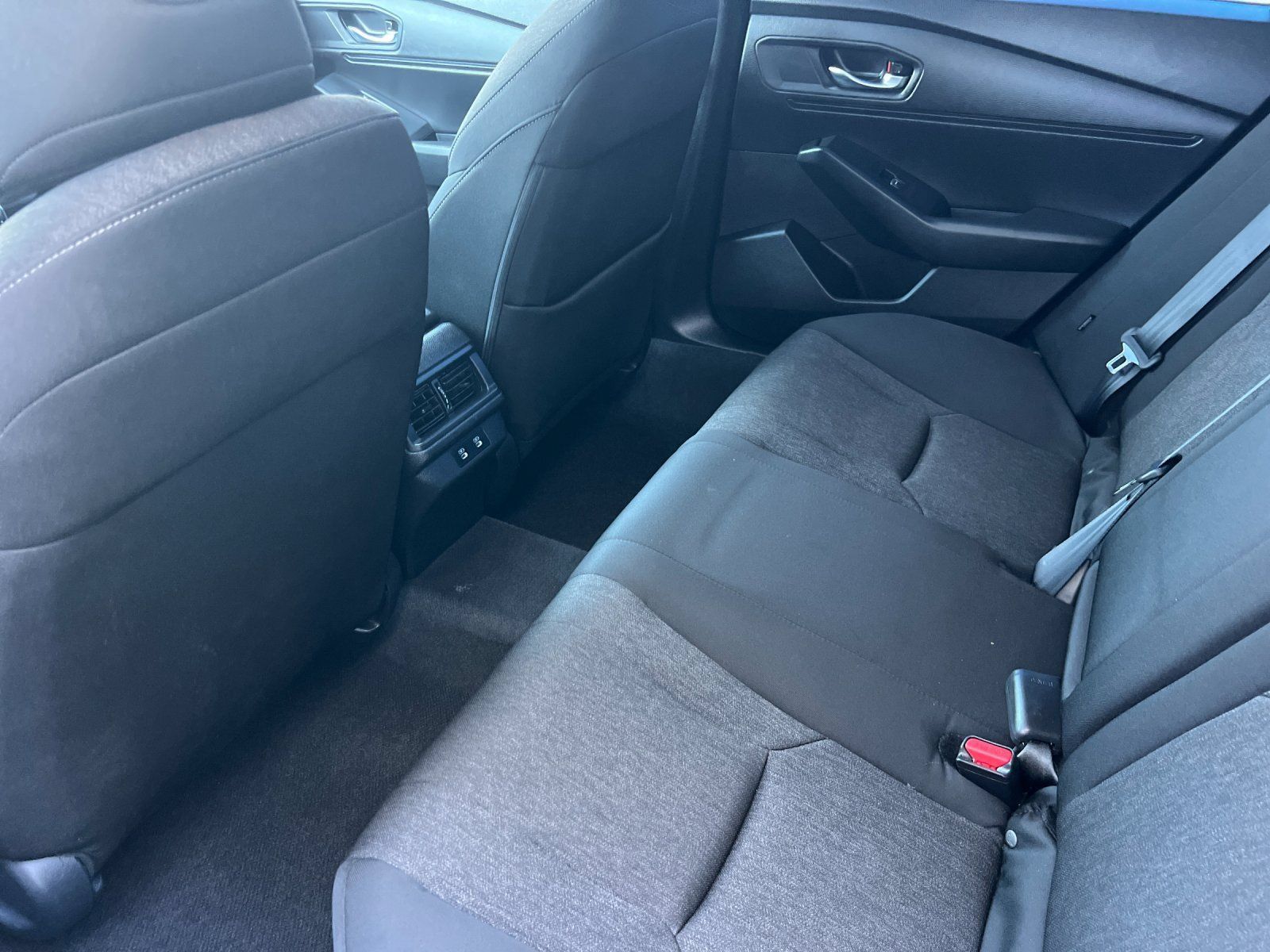 Used 2025 Honda Accord SE image 11