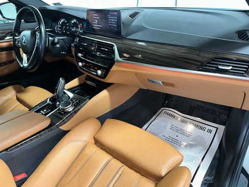 Used 2019 BMW 530i image 32