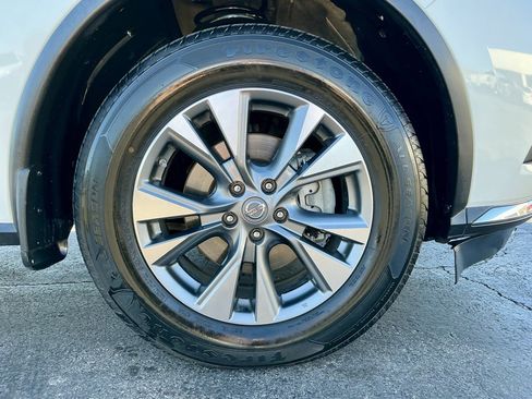 Used 2018 Nissan Murano SL w/ Cargo Package image 21