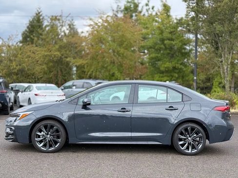 Used 2026 Toyota Corolla XSE FWD image 2