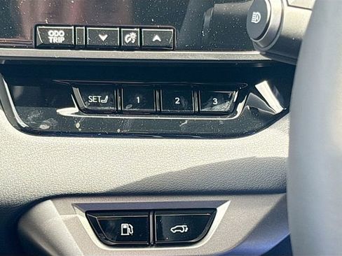 New 2026 Lexus RX 450h AWD image 37