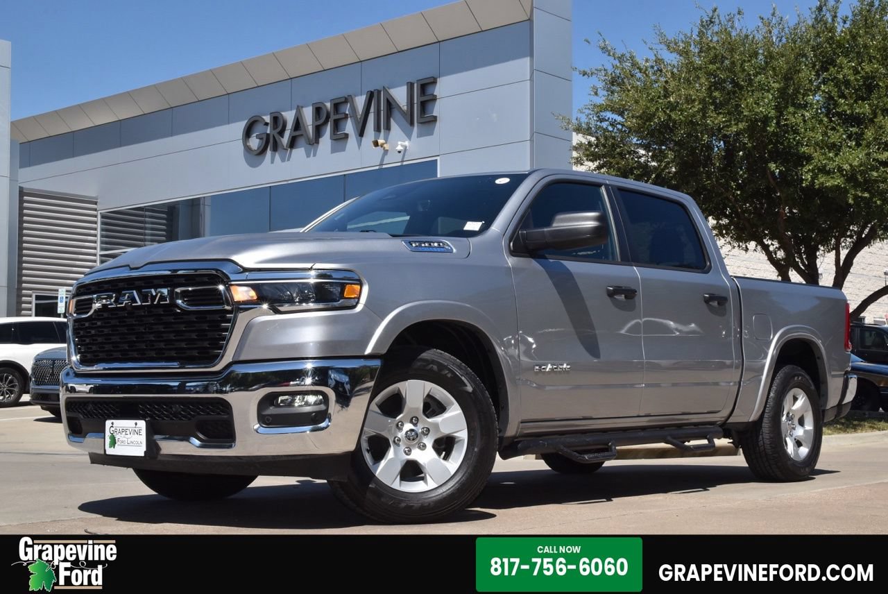 Used 2025 RAM 1500 Big Horn RWD image 1