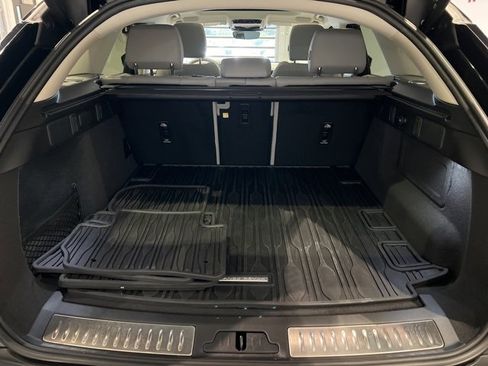 Used 2025 Land Rover Range Rover Velar S image 45