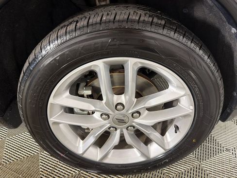 Used 2023 Dodge Durango GT AWD/4WD image 14