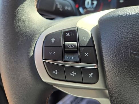 New 2026 Ford Explorer Active RWD image 15