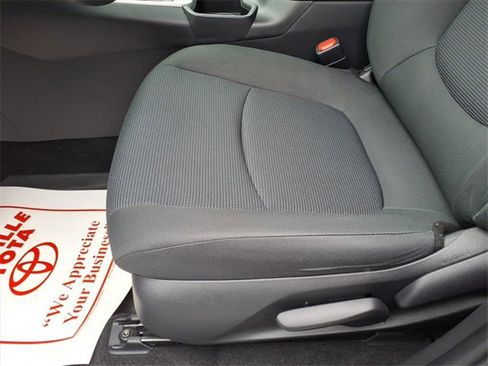 Used 2023 Toyota RAV4 LE image 15