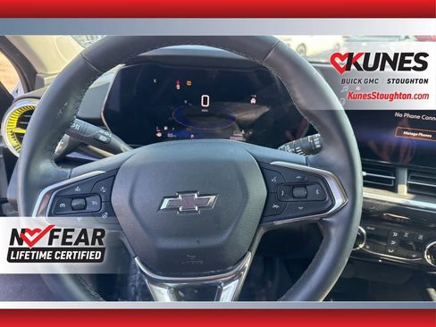 Used 2024 Chevrolet Trax ACTIV w/ Driver Confidence Package image 25