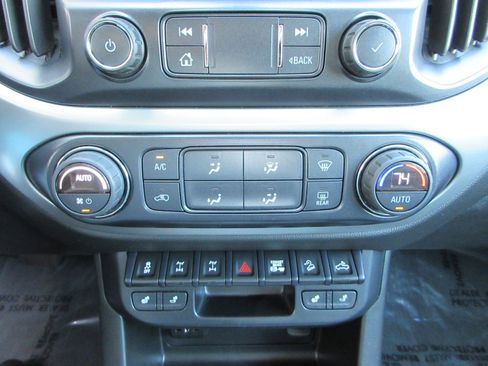 Used 2019 Chevrolet Colorado ZR2 AWD/4WD image 46