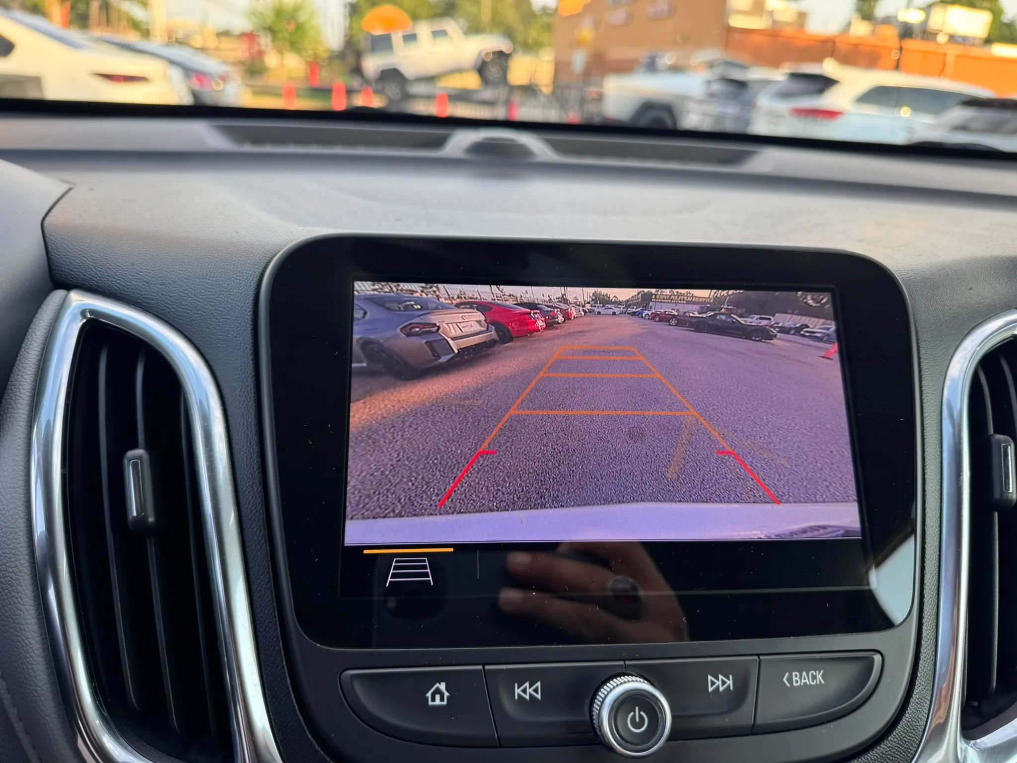 Used 2019 Chevrolet Equinox Premier FWD image 33