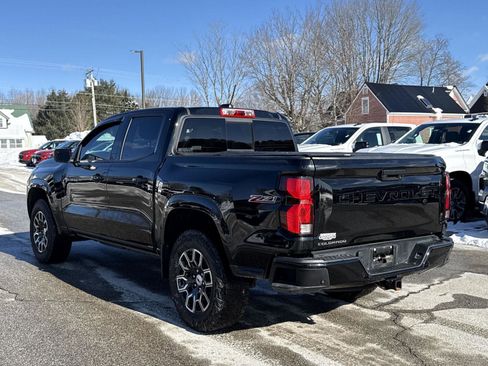 Used 2023 Chevrolet Colorado Z71 w/ Z71 Convenience Package 2 AWD/4WD image 12