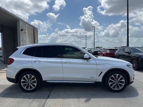 Used 2018 BMW X3 xDrive30i AWD/4WD image 2