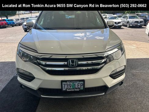 Used 2018 Honda Pilot Touring image 9