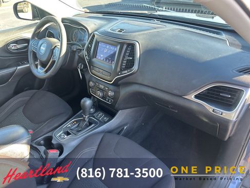 Used 2020 Jeep Cherokee Latitude image 46