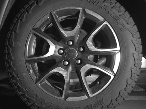 Used 2025 Jeep Compass Trailhawk image 14