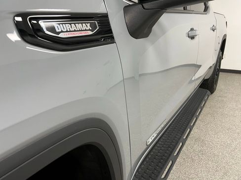 Used 2024 GMC Sierra 1500 Elevation image 16
