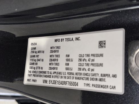 Used 2024 Tesla Model 3 Standard Range RWD image 37