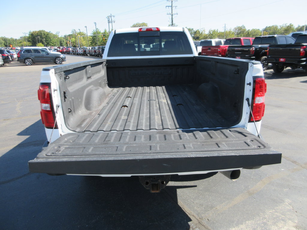 Used 2018 GMC Sierra 3500 Denali w/ Duramax Plus Package AWD/4WD image 8