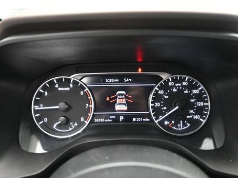 Used 2023 Nissan Rogue SV image 15