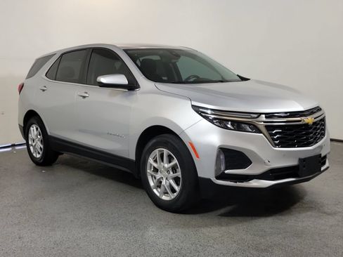 Used 2022 Chevrolet Equinox LT FWD image 1