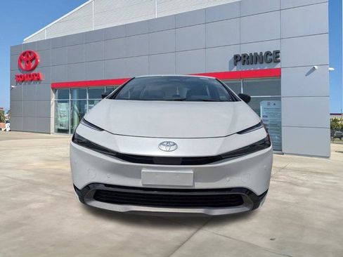 New 2025 Toyota Prius XLE FWD image 18