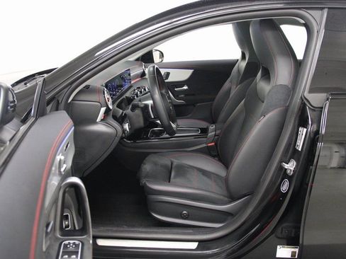 Certified 2024 Mercedes-Benz CLA 250 4MATIC image 17